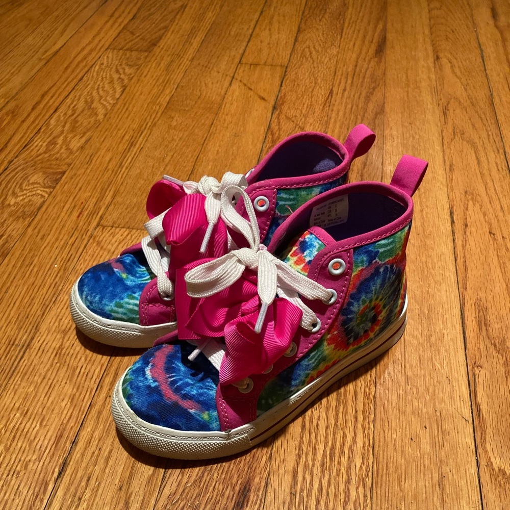 Jojo Siwa High top shoes